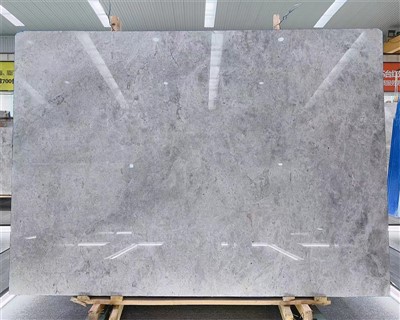 Tundra hallist marmorist köök