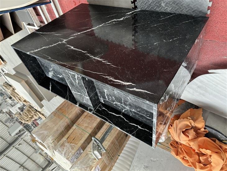 Must Marquina marmor Stone'i kraanikaussi jaoks
